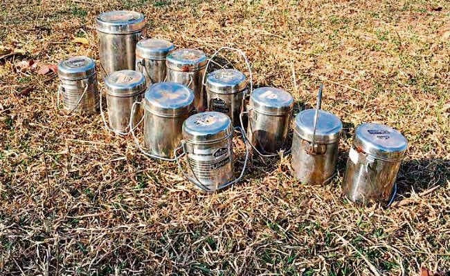 बोकारो को दहलाने के लिए रखा केन बम व अन्य विस्फोटक जब्त
