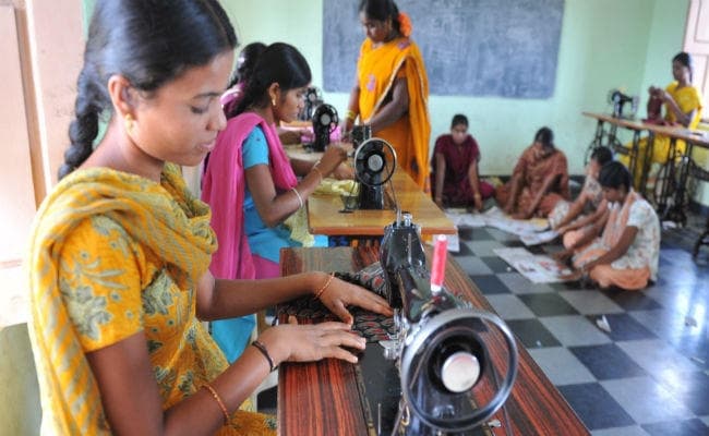 स्किल इंडिया ने 35 लाख से अधिक महिलाओं को बनाया सशक्त