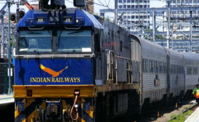 Good News : रेलवे लेकर आया तोहफा, ट्रेनों में महिलाओं के लिए रिजर्व होगा लोअर बर्थ