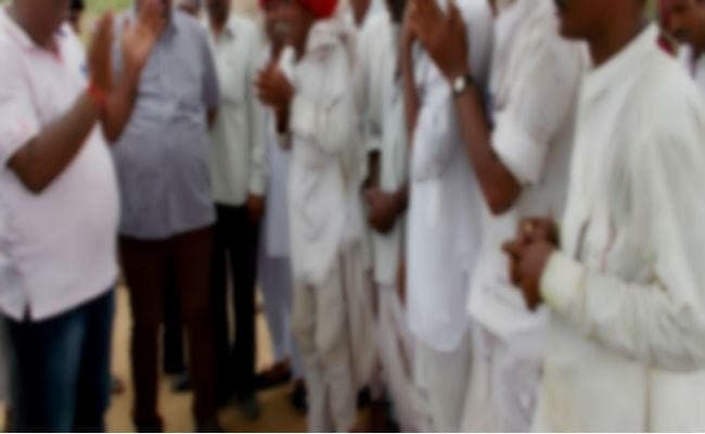 गांवों से जुड़ें अधिकारी