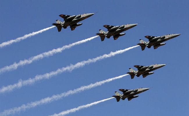 सैन्य तैयारियों के विषम पेच