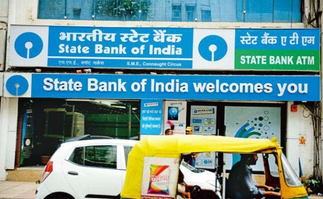 ध्यान दें, महीने के अंत में बैंकों में होंगी अधिक छुट्टियां, जल्दी निपटा लें काम