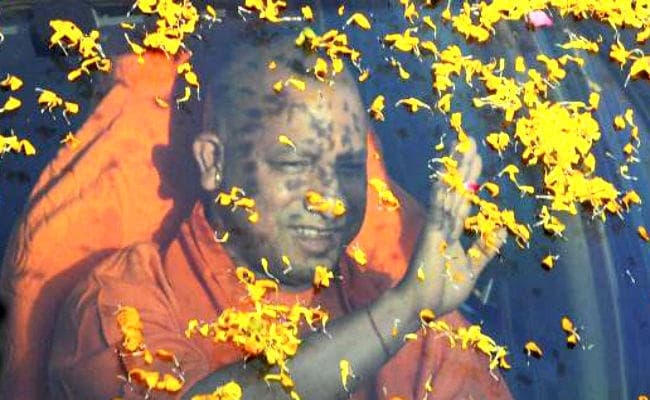 योगी सरकार की पहली वर्षगांठ कल, सूबे में जश्न का माहौल, ‘एक साल-नयी मिसाल'' फिल्म का होगा प्रदर्शन