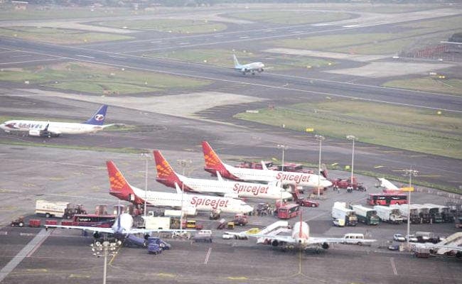 अब एयर इंडिया, जेट एयरवेज, स्पाइसजेट के विमानों में भी मिली तकनीकी खराबी, जानें...!