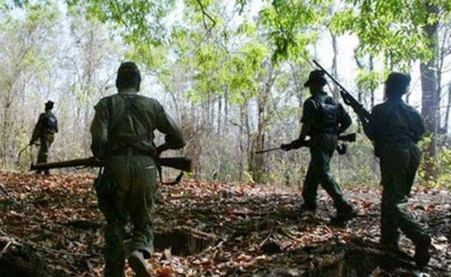 छत्तीसगढ़ के सुकमा जिले से 15 नक्सली गिरफ्तार, दो इनामी नक्सली भी शामिल