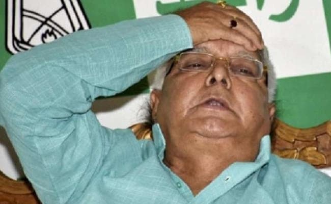 चारा घोटाला : लालू को सबसे बड़ी और कड़ी सजा, 14 साल जेल और 60 लाख का जुर्माना, संपत्ति भी होगी जब्त चारा घोटाला : लालू को सबसे बड़ी और कड़ी सजा, 14 साल जेल और 60 लाख का जुर्माना, संपत्ति भी होगी जब्त