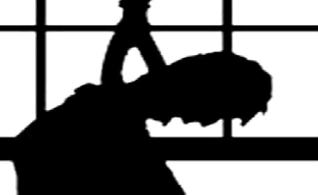 बच्चे को पैंट पहनाने को लेकर पत्नी से हुआ विवाद, सहरसा के युवक ने ससुराल में ही कर ली खुदकुशी