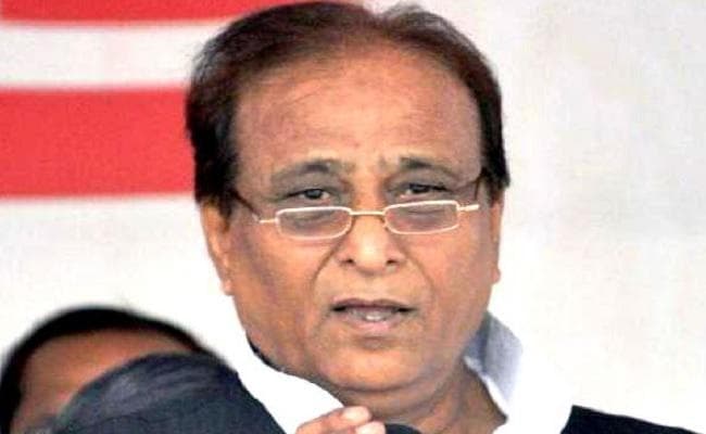 आजम खान और उनके बेटे के खिलाफ कसा शिकंजा, जालसाजी का केस दर्ज