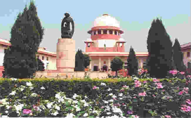 सहमति के बगैर शादी के मामले में सुप्रीम कोर्ट ने घर से भागी लड़की को सुरक्षा देने का आदेश दिया