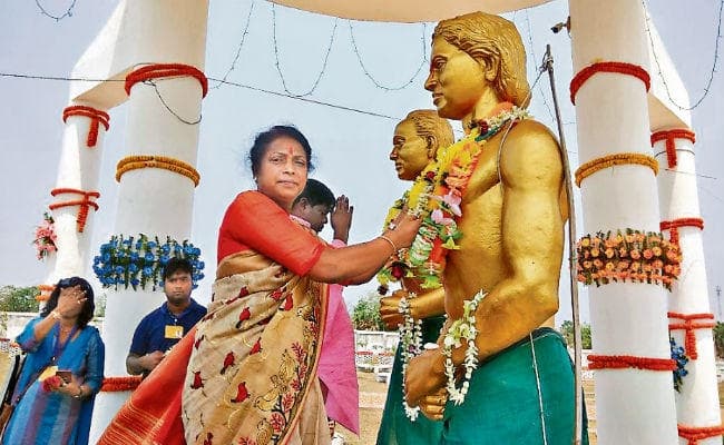 झारखंड : आदिवासी ग्राम समिति का गठन कर किया जायेगा गांवों का विकास : लोइस