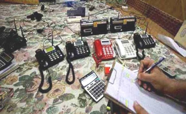 IPL 2018 : मथुरा में सट्टा लगाते हुए 14 लोग धराये, डेढ़ लाख रुपये बरामद