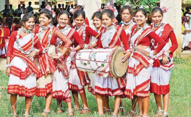 तोलोंग सिकि और कुड़ुख भाषा का विकास