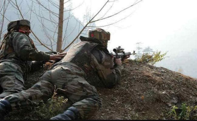 छत्तीसगढ़: माओवादियों के साथ मुठभेड़ में CRPF अधिकारी शहीद