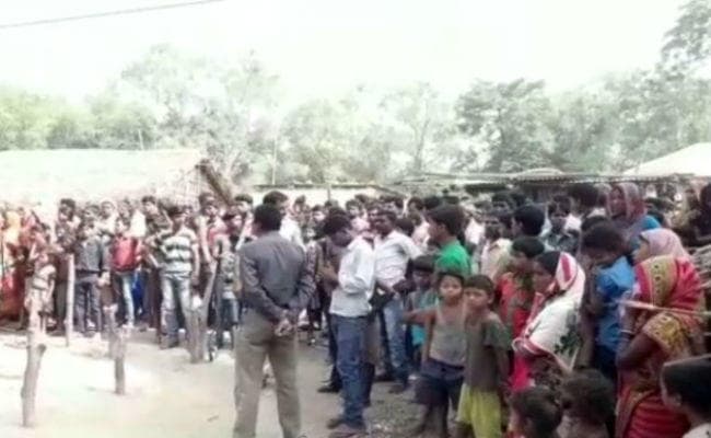 बिहार : धारदार हथियार से पत्नी का गला काट कर पति फरार