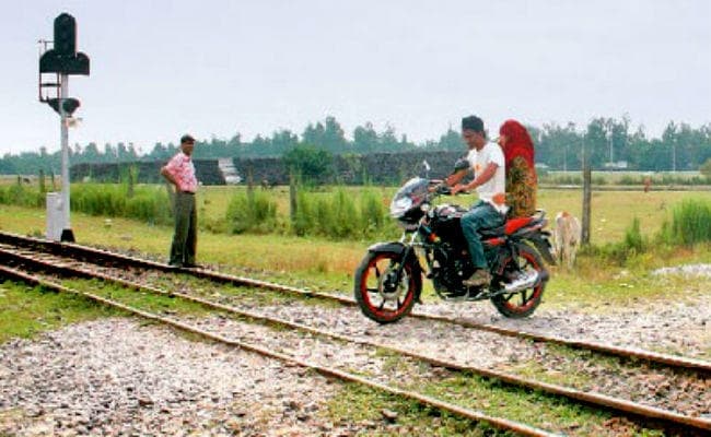मार्च, 2020 तक खत्म हो जायेंगे बिना फाटक वाले रेलवे क्रासिंग