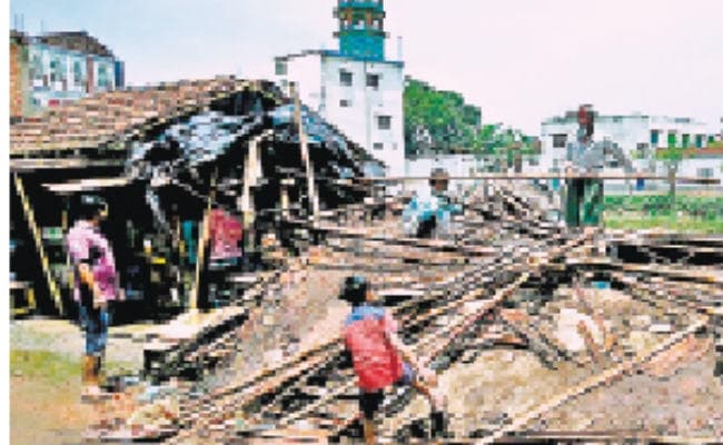 मालदा में आंधी-तूफान ने मचायी तबाही