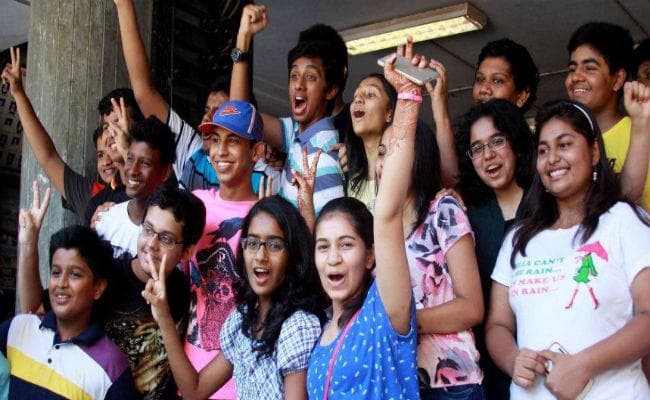 HRD ने शैक्षणिक संस्थानों को चेताया- Admission नहीं लेने पर फीस नहीं लौटायी तो होगी सख्त कार्रवाई