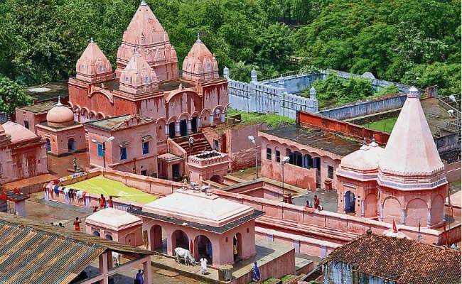 राजगीर मलमास मेले में कल से लगेगी आस्था की डुबकी, जानें क्यों लगता है मेला और क्या है इसकी मान्यता राजगीर मलमास मेले में कल से लगेगी आस्था की डुबकी, जानें क्यों लगता है मेला और क्या है इसकी मान्यता