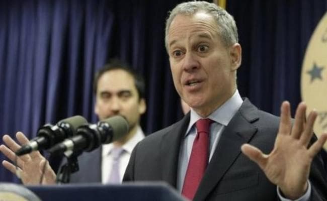 न्यू याॅर्क के अटाॅर्नी जनरल ने मारपीट के आरोप लगने के बाद दिया इस्तीफा