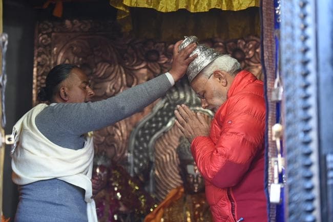 IN PICS: मुक्तिनाथ मंदिर के बाद पीएम मोदी ने पशुपतिनाथ मंदिर के किये दर्शन