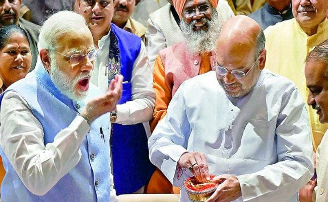 कर्नाटक चुनाव : नरेंद्र मोदी-अमित शाह की जोड़ी ने कैसे जीती जंग?