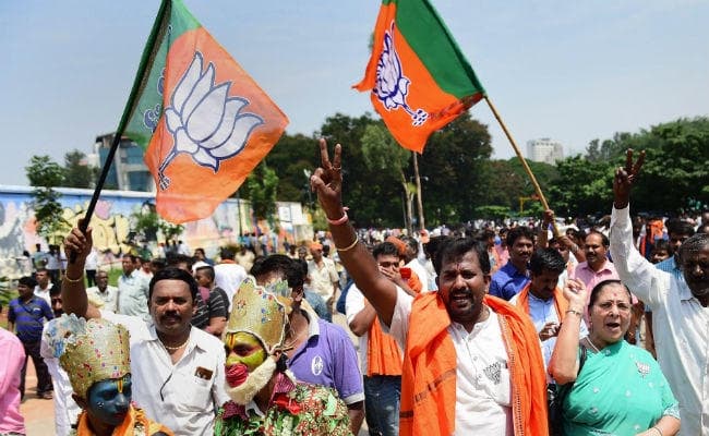 कर्नाटक चुनाव: फेल हुआ कांग्रेस का लिंगायत कार्ड, मुस्लिम इलाकों में भी भाजपा का जलवा