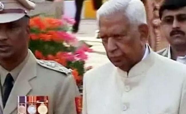 कर्नाटक चुनाव: बनेगी किसकी सरकार ? सबकी नजर वजुभाई पर