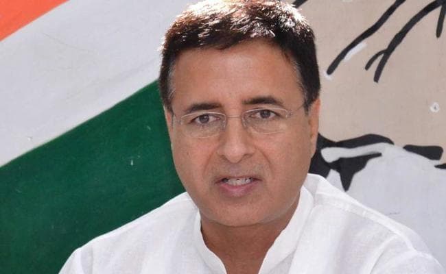 कर्नाटक में सरकार बनाने का न्योता नहीं मिला तो कोर्ट का रुख करेगी कांग्रेस