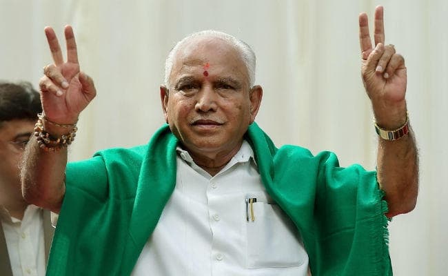 कर्नाटक : येदियुरप्पा ने ली किसानों के नाम की शपथ, दिया कर्जमाफी का ''तोहफा''