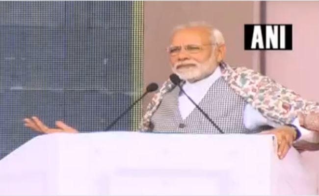 पीएम नरेंद्र मोदी ने एशिया की सबसे लंबी जोजिला सुरंग की आधारशिला रखी