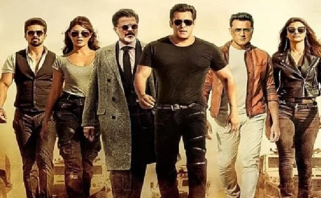 पाकिस्तान ने लगायी भारतीय फिल्मों पर पाबंदी, रेस 3 नहीं देख पायेंगे पाकिस्तानी दर्शक