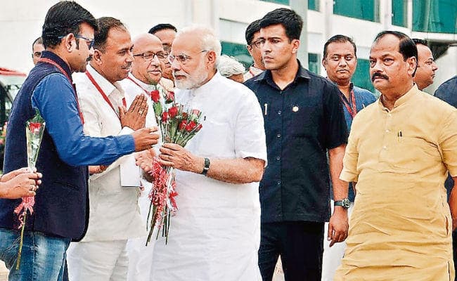 प्रधानमंत्री नरेंद्र मोदी ने राज्य के 19 जिलों के उपायुक्त से की बात, बोले, रूटीन के अलावा कुछ इनोवेटिव काम भी करें