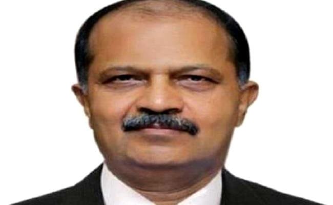 नये मुख्य सचिव होंगे 1984 बैच के IAS दीपक कुमार, अधिसूचना जारी, तीन आयुक्त समेत कई पदाधिकारी इधर से उधर