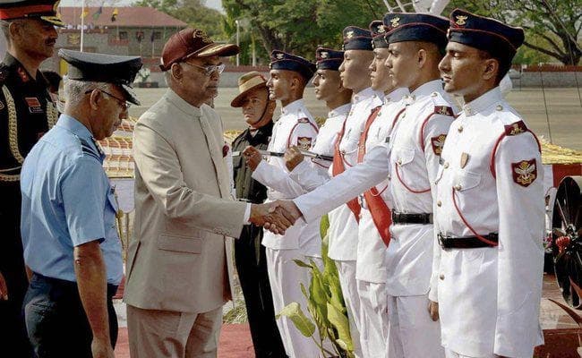 राष्ट्रपति ने कहा-सशस्त्र सेनाएं मनुष्यों की विलक्षण प्रजाति, उत्कृष्टता और समर्पण के प्रतीक