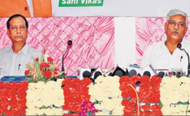 चार साल 70 वर्षों पर भारी