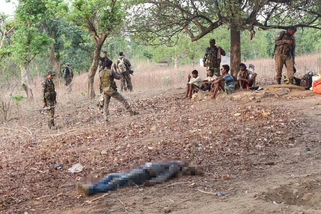 IN PICS: लातेहार के जंगल में हुई उग्रवादियों से मुठभेड़, सुरक्षाबलों ने किया एक को ढेर