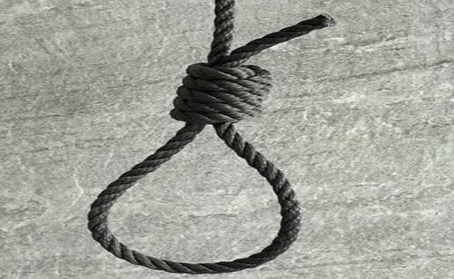 8 साल के मासूम ने फंदे से लटक कर दी जान, आत्महत्या करने की बात से ग्रामीण कर रहे इन्कार
