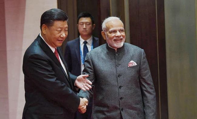 शी चिनफिंग ने पीएम मोदी को दिया सुझाव, 2020 तक 100 अरब डॉलर तक पहुंचाया जाये भारत-चीन का व्यापार