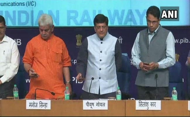 ''Rail MADAD'' और ''Menu on Rails'' एप लॉन्च, यात्रियों को मिलेगी सुविधा