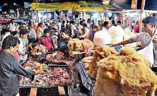 ईद का इंतजार, सजा बाजार