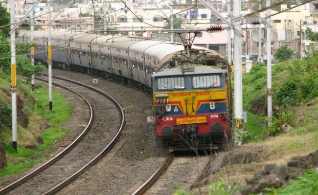 रेलवे 2018-19 में खत्म करेगा 11,000 से अधिक पद