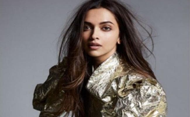 दीपिका पादुकोण ने लिखा-डिप्रेशन में हैं, तो छुपायें नहीं बतायें
