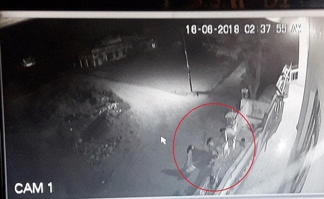 महिला अल्पावास गृह से आधी रात को फरार हुई 4 लड़कियां, भागने की तस्वीर सीसीटीवी में हुई कैद