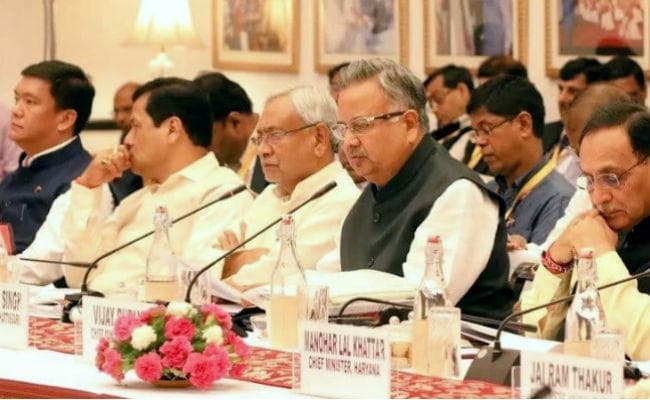 CM नीतीश का नीति आयोग को सुझाव : महिलाओं और बुजुर्ग कैदियों को गांधी की 150वीं जयंती पर मिले क्षमादान