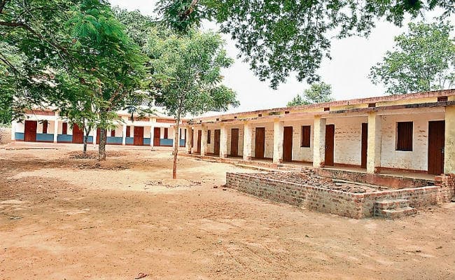 खूंटी गैंग रेप कांड: जहां गुहार लगा रही थी युवतियां, वहां था सन्नाटा खूंटी गैंग रेप कांड: जहां गुहार लगा रही थी युवतियां, वहां था सन्नाटा