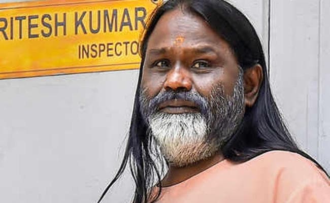 रेप के आरोपों में घिरे दाती महाराज ने कहा : आश्रम से जुड़े तीन लोगों ने मुझे फंसाया