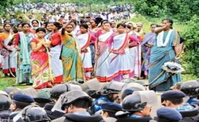 महिला पुलिसकर्मियों को वार्ता के लिए भेजें, कोई दुष्कर्म नहीं करेगा, बोले पत्थलगड़ी समर्थक