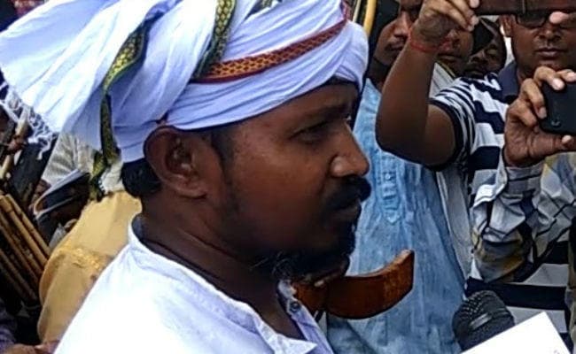 पत्थलगड़ी: यूसुफ पूर्ति जिस सरकार को नहीं मानता, उसकी नौकरी के लिए दिया आवेदन, यूबीआइ में खाता भी