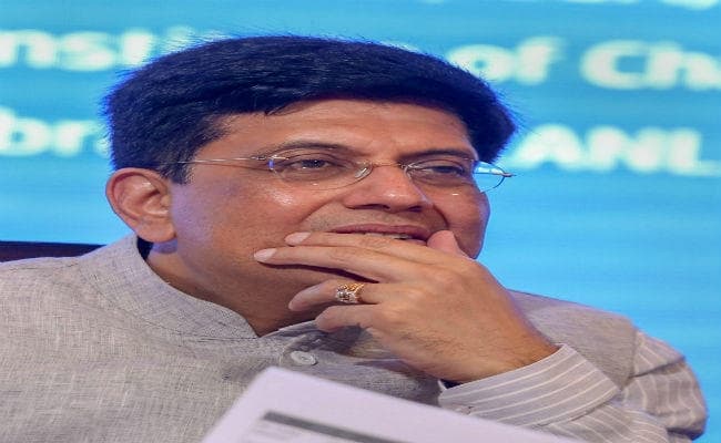 वित्त मंत्री का स्विस बैंक के खातों में भारतीयों के बढ़े पैसों को कालाधन मानने से इनकार