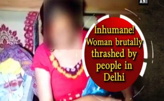 VIDEO : महिला को सरेआम पीटा, कपड़े फाड़े, वीडियो बनाती रही भीड़